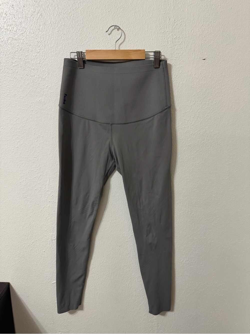 Fanka leggings Sleek High-Waist Gray Leggings